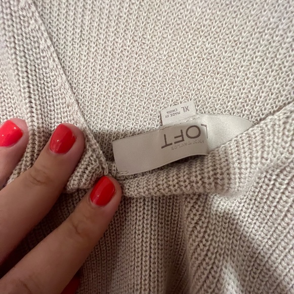 LOFT sweater. Size XL - Picture 3 of 3